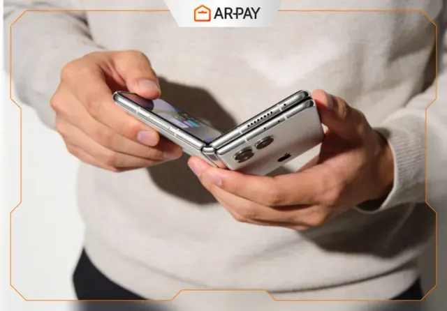 Apple Katlanabilir iPhone 2.399 $’a Gerçekten Değer mi?