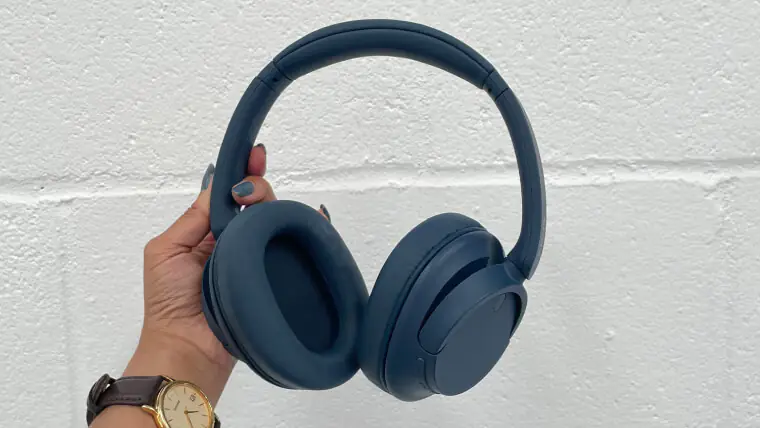 Top 9 Flagship Headphones Under $150 – 2026 Picks 5 Sony WH-CH720N: Trusted Brand Quality Under $150 - Top 10 Flagship Headphones Under $150: Premium Features on a Budget (2026 Guide)